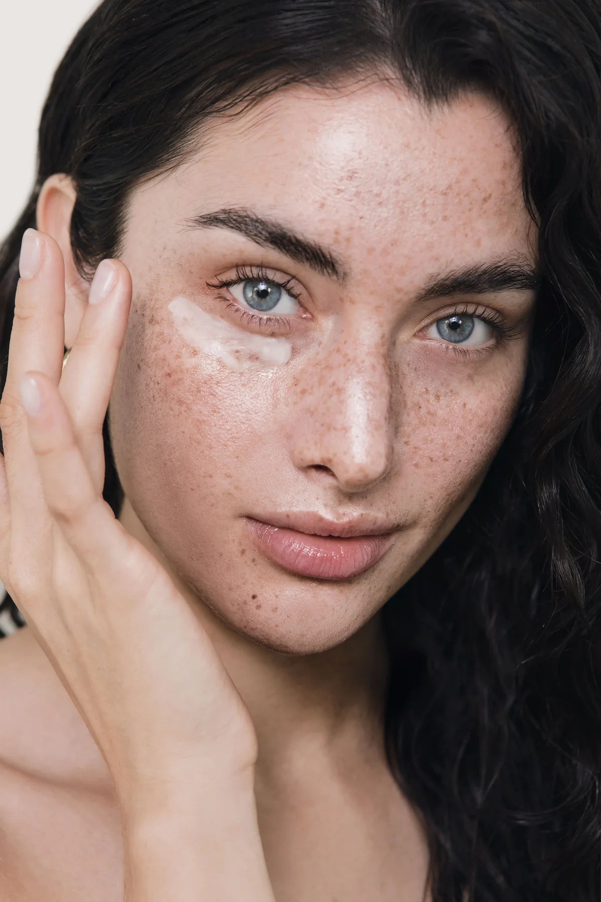 HOLISI The Dream Eye Treatment - Crema de contorno de ojos